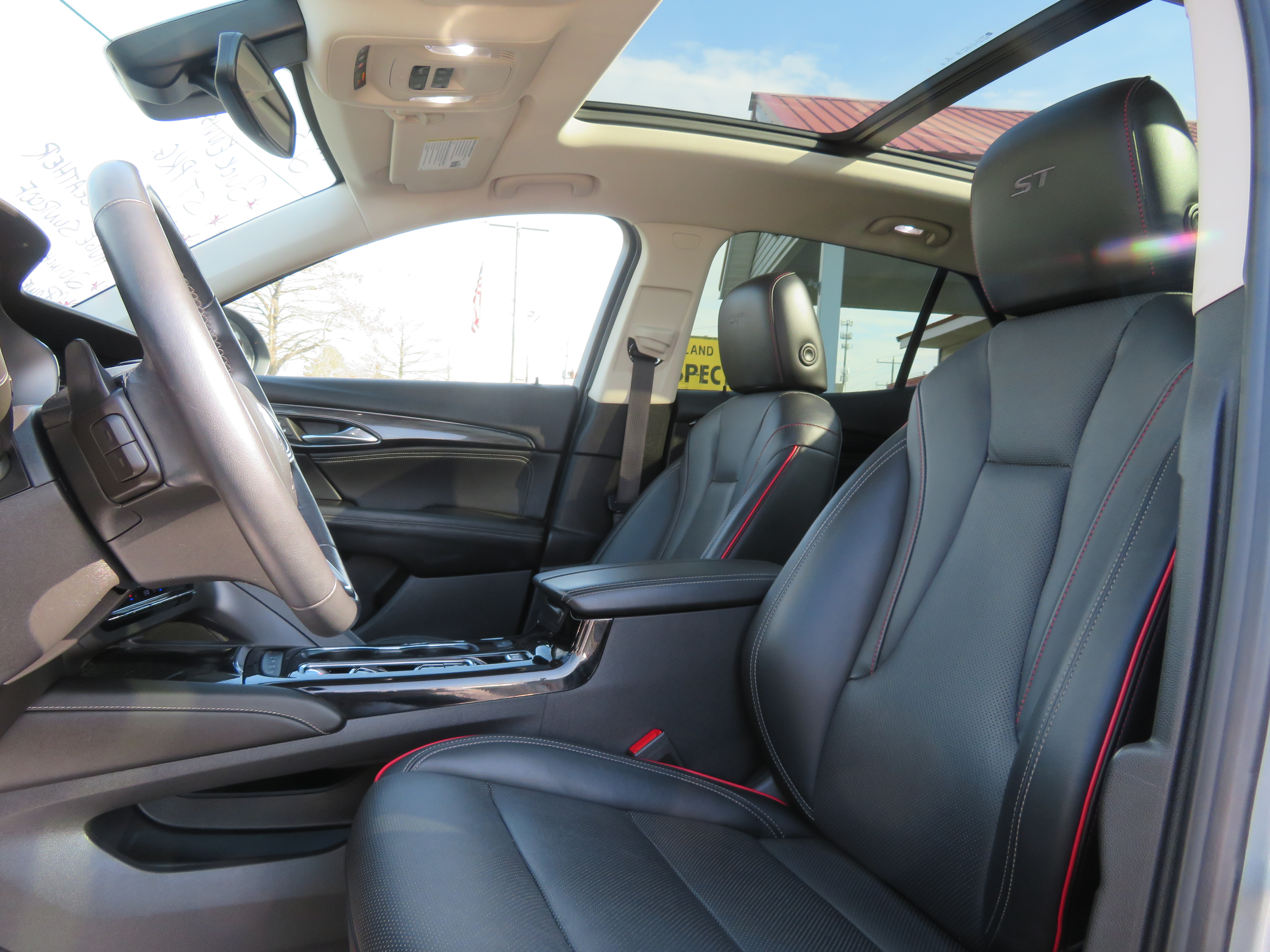 2023 Buick Envision ST package "Essence" AWD 