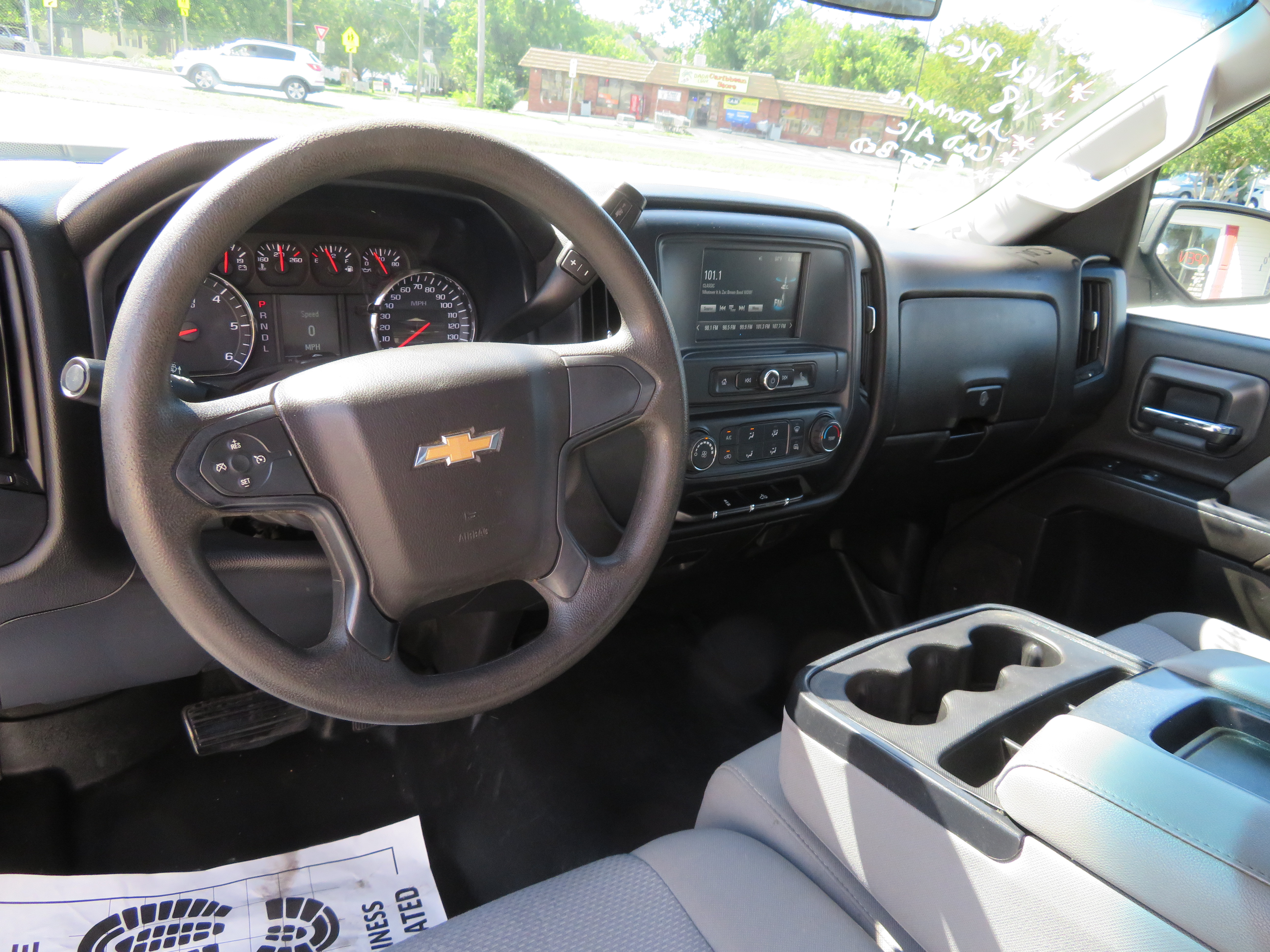 2018 Chevrolet Silverado Reg. Cab Work Pkg. V8