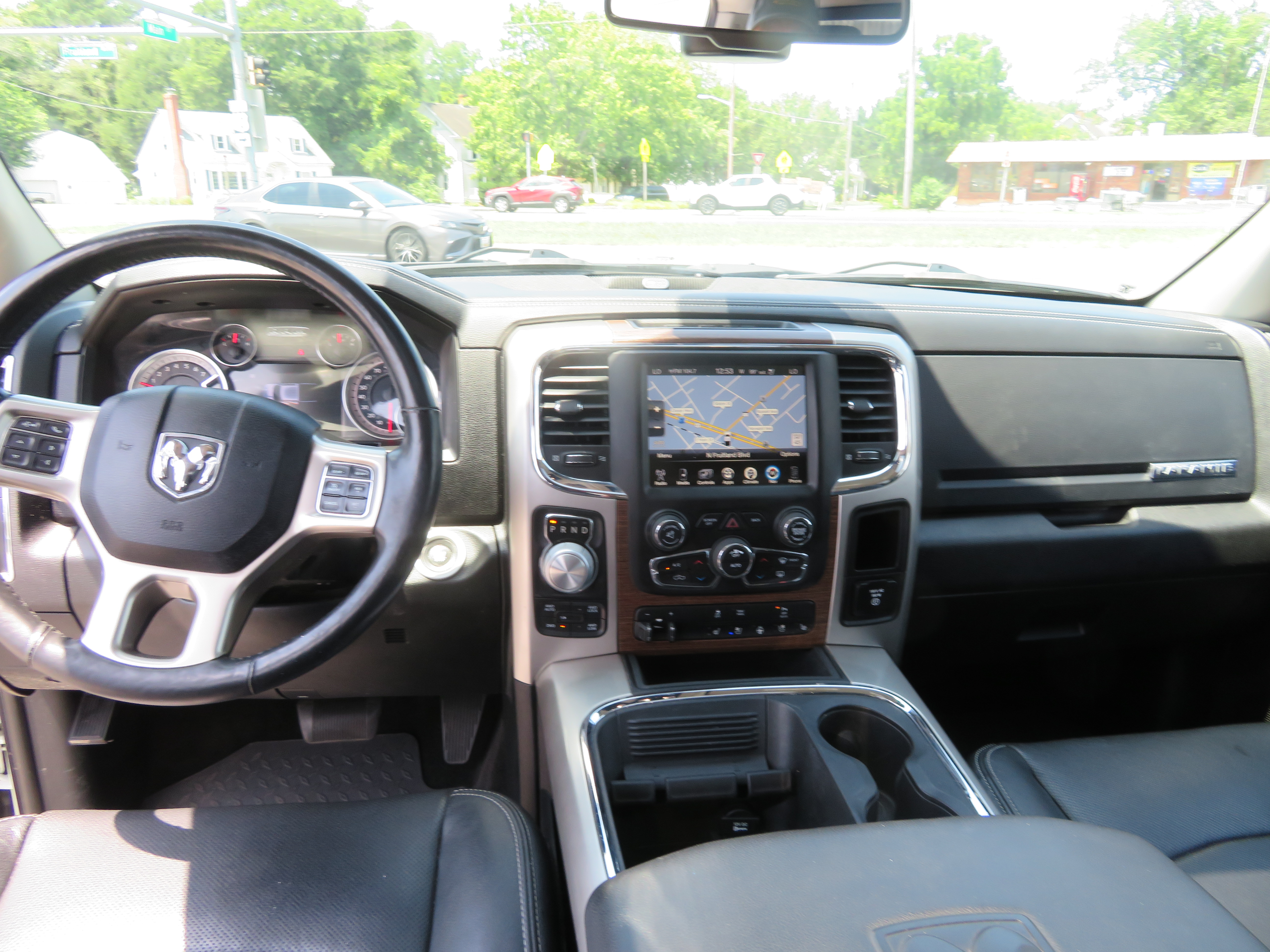 2017 Ram 1500 "Laramie" Crew Cab 4x4/Low Miles/Local Trade