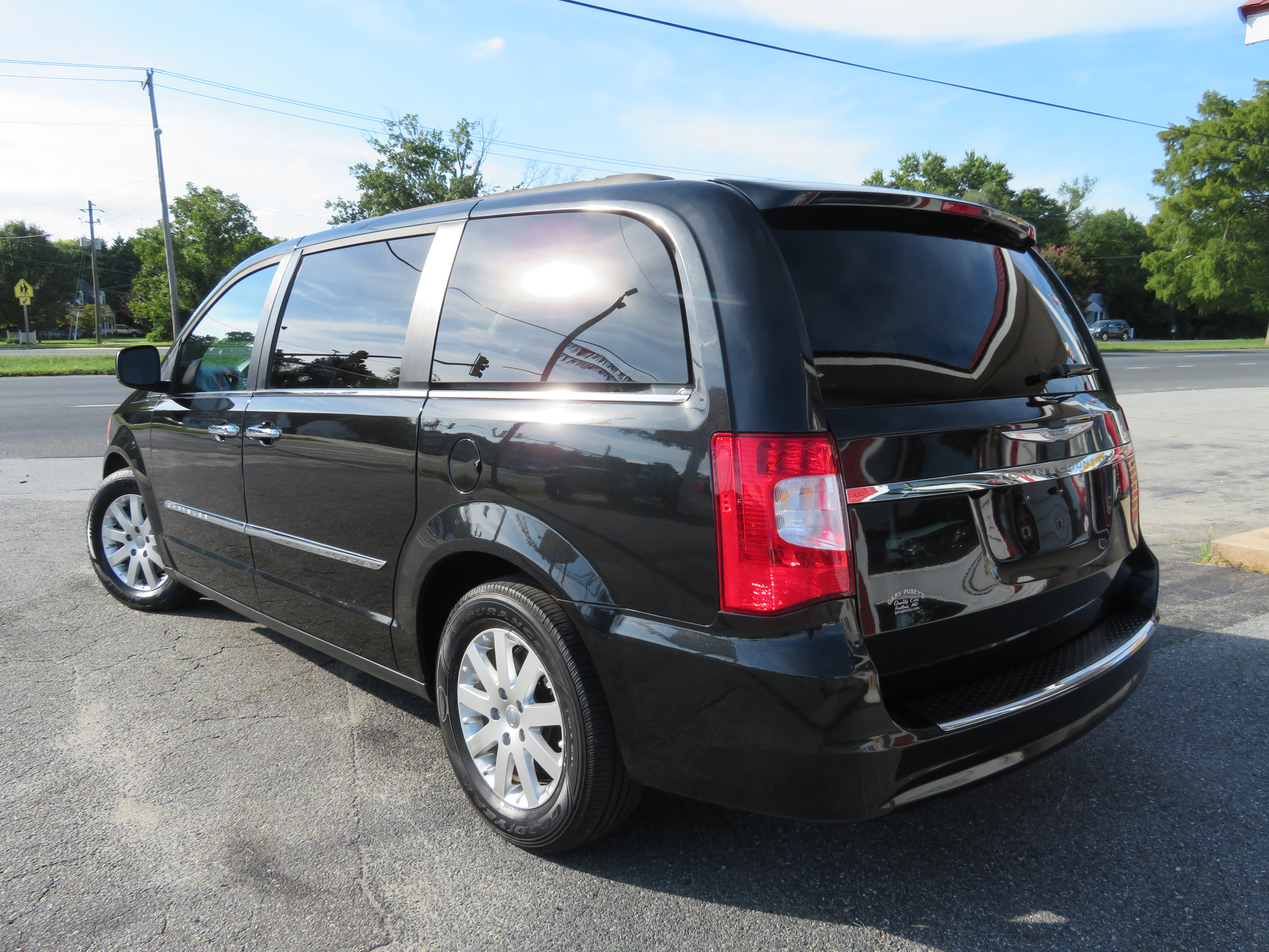 2016 Chrysler Town and Country "Touring"
