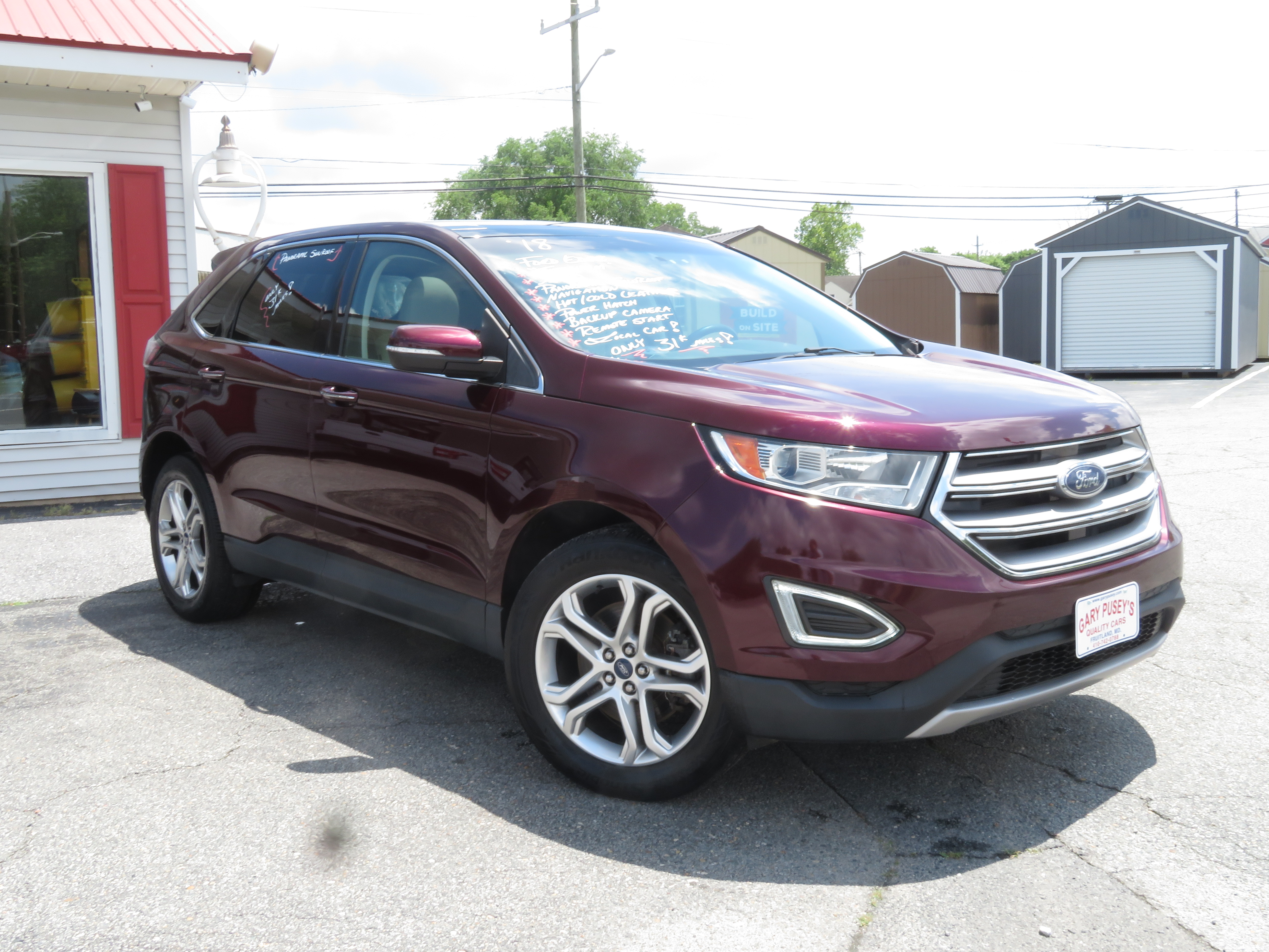 2018 Ford Edge "Titanium" AWD ONLY 31k miles! Nav/Sunroof/Leather
