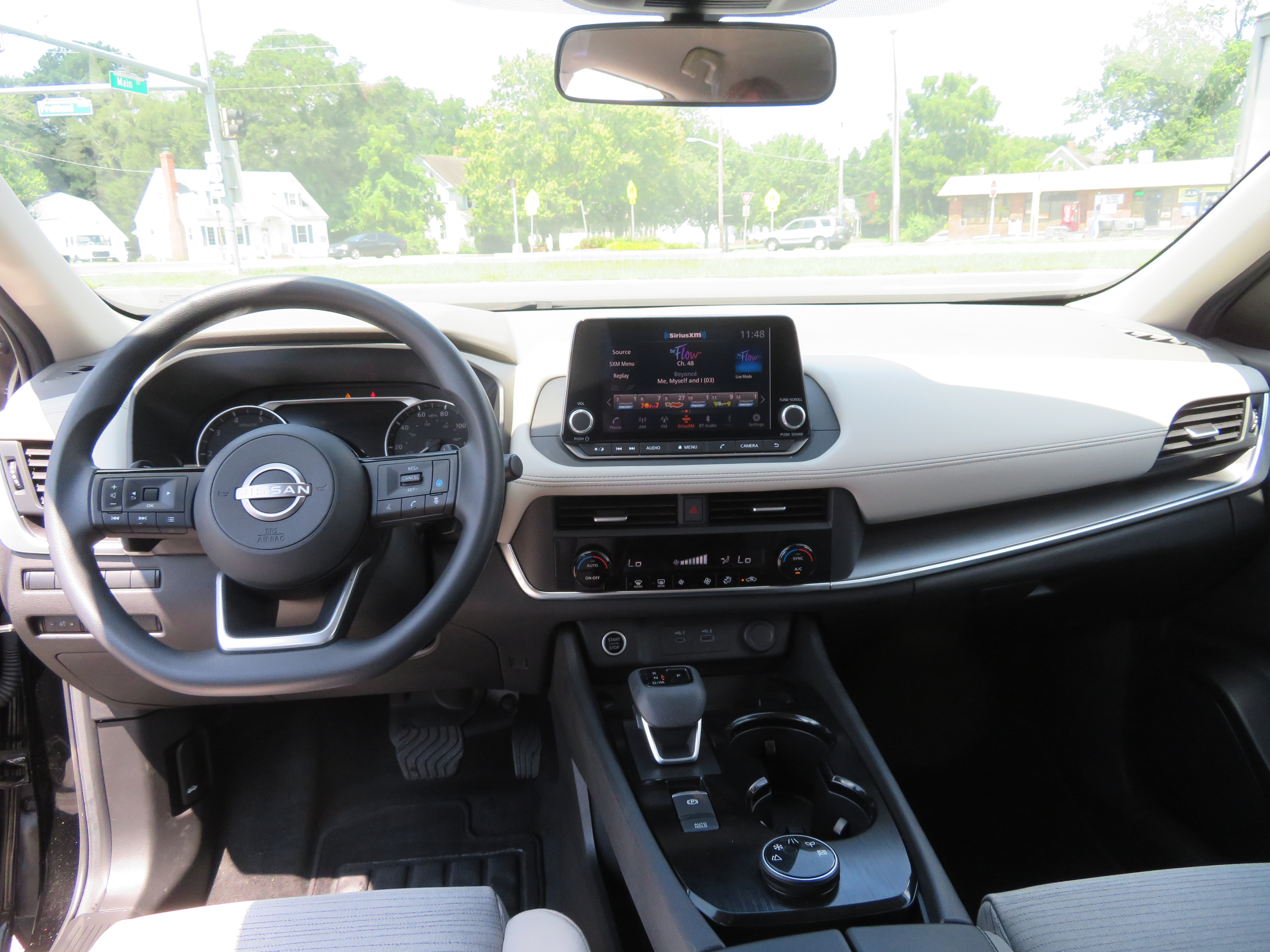 2023 Nissan Rogue "SV" AWD ONLY 11k miles!!