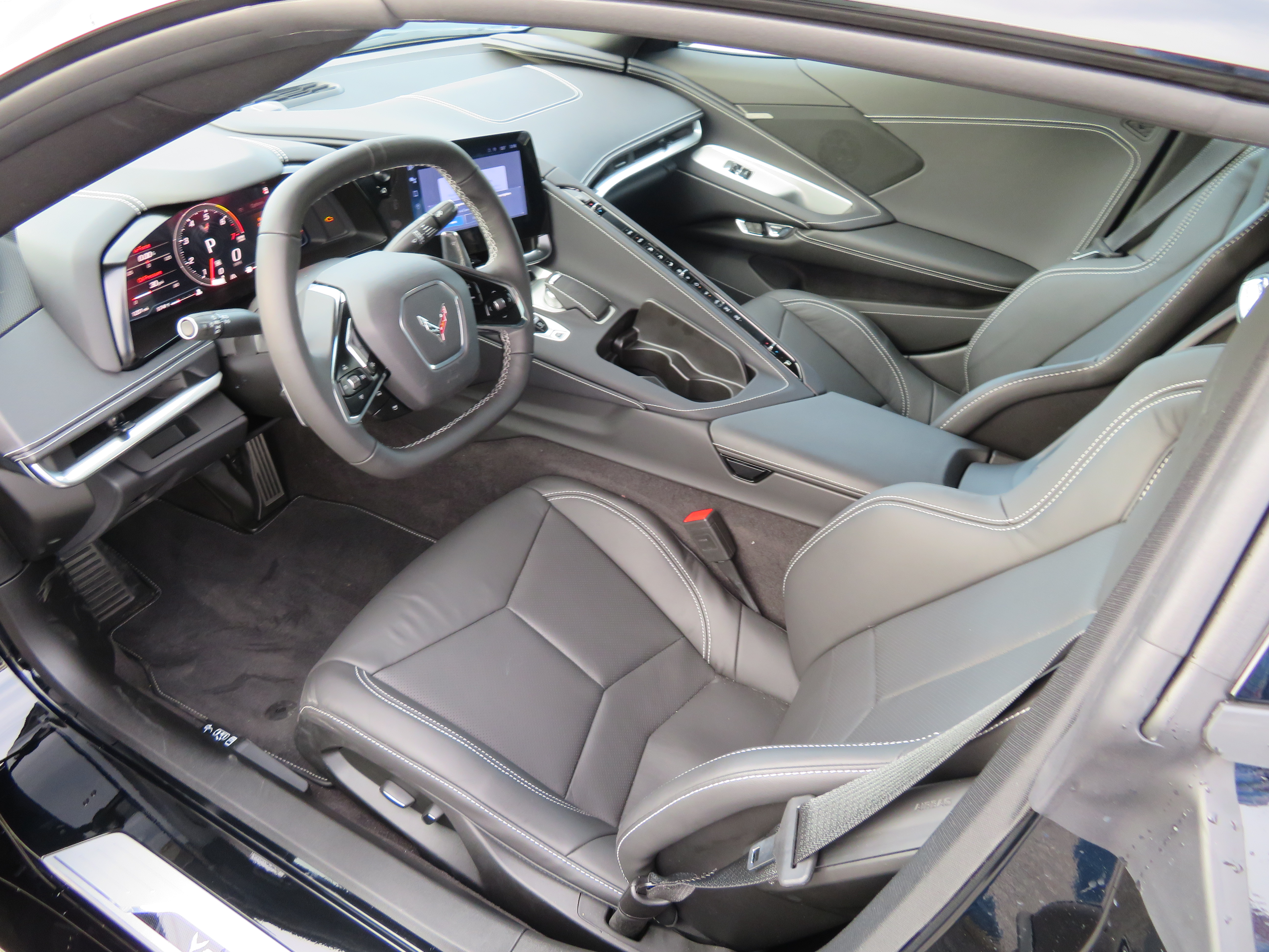 2024 Chevrolet Corvette 1LT Coupe Z51 Pkg. LOCAL "1" OWNER!! 1,K MILES!! SHE'S NEW!! SAVE$$